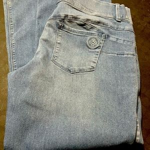 Jeans by Lauri Felt.. size Xl boot cut,  light denim , stretch
